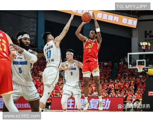 2018年CBA新疆队与天津队激烈对决回顾及赛季精彩瞬间分析